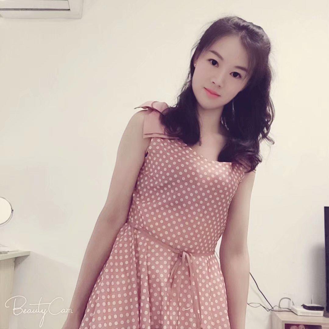 小欧美美